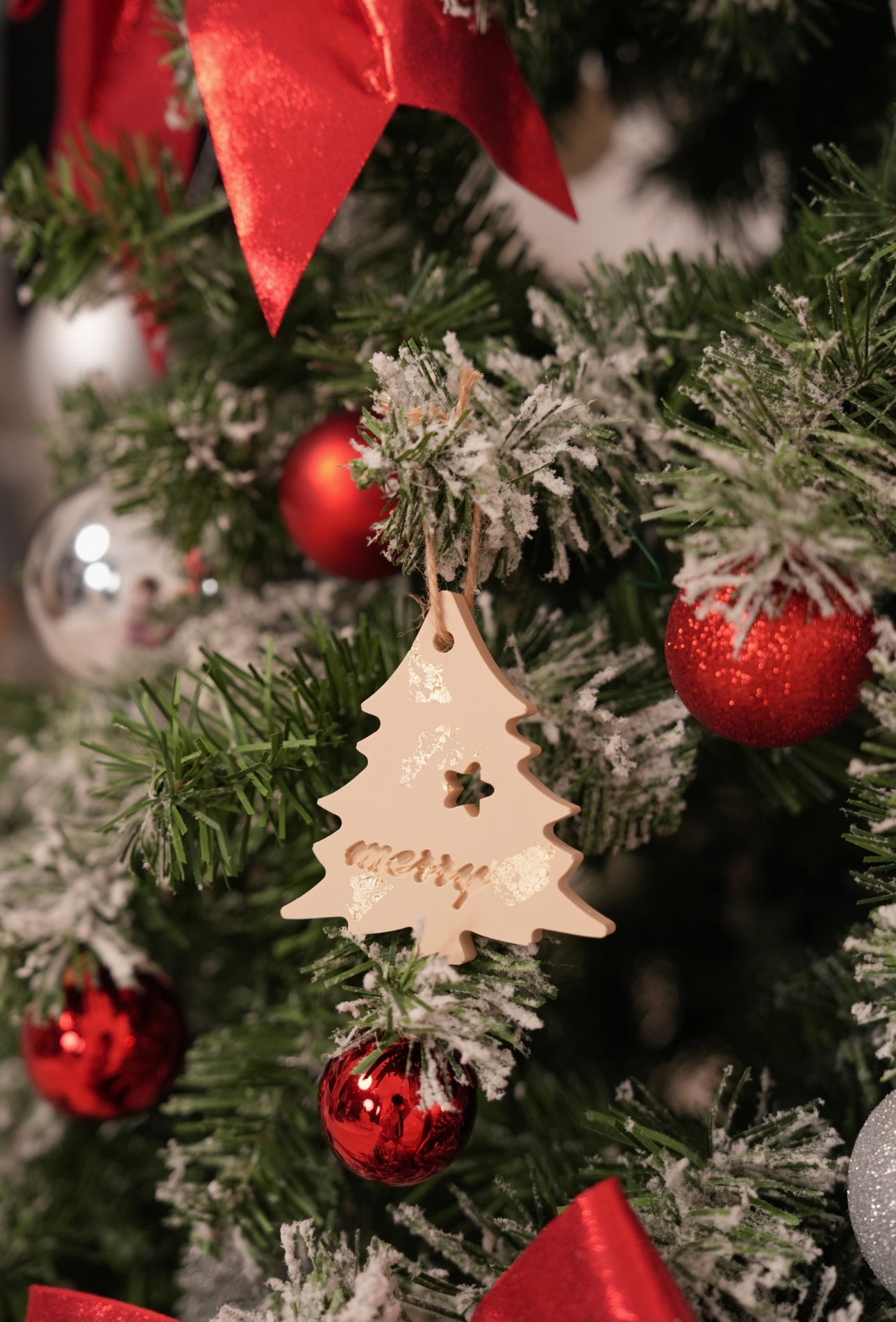 Sapin décoratif à suspendre