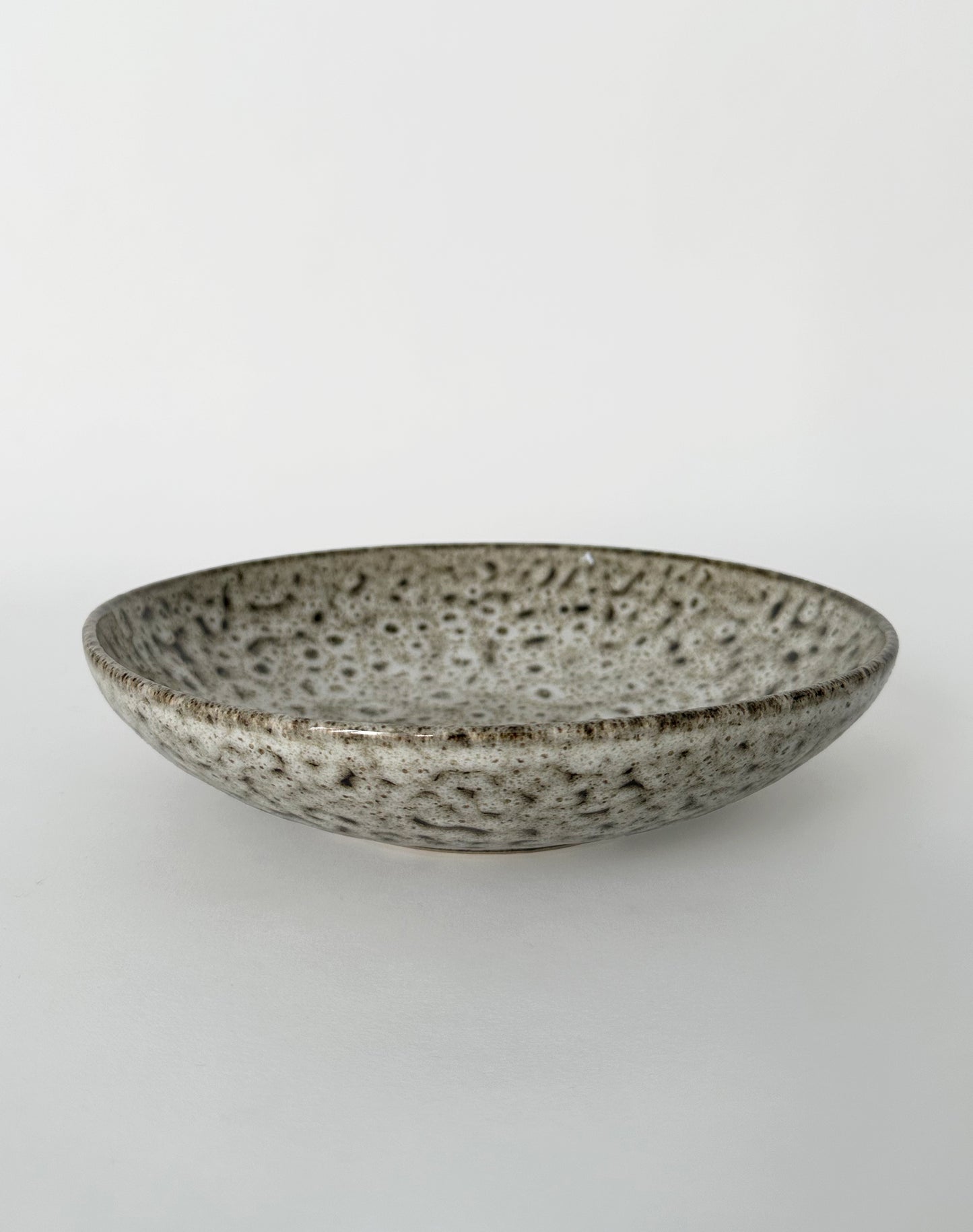 Assiette profonde en grès