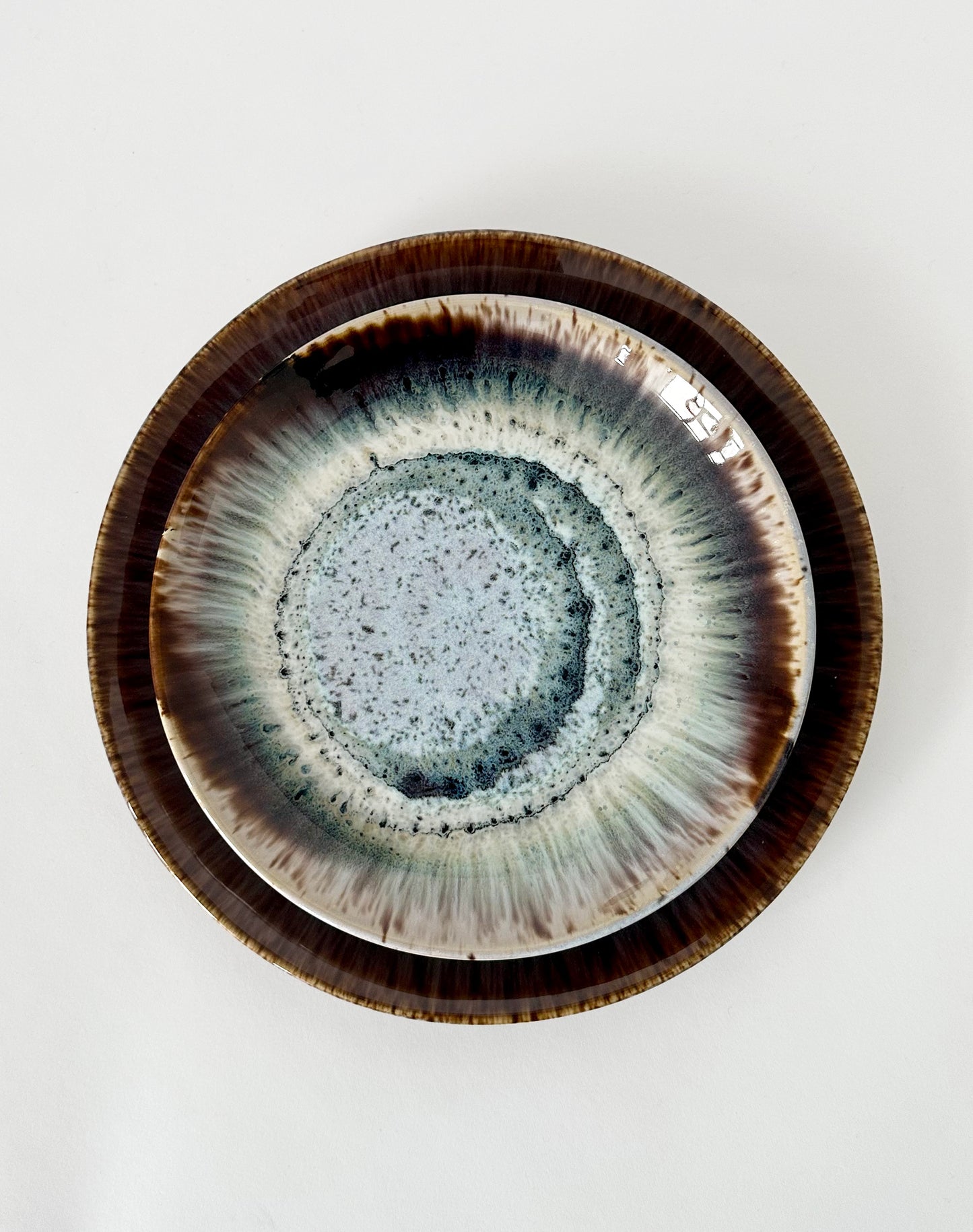 Assiette en grès