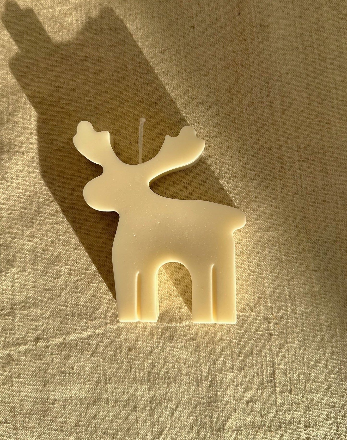 Bougie végétale en forme de cerf pour Noël